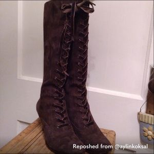 Aerosoles Vintage Laced Suede Boots😎🤎